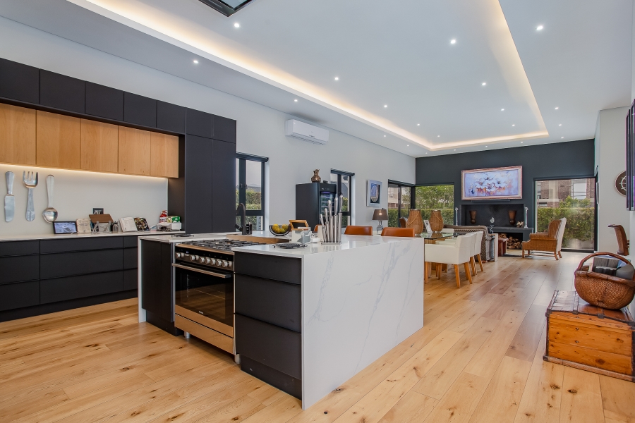 4 Bedroom Property for Sale in Val De Vie Estate Western Cape